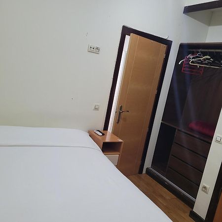 Hostal El Pasaje Puente Genil Kültér fotó