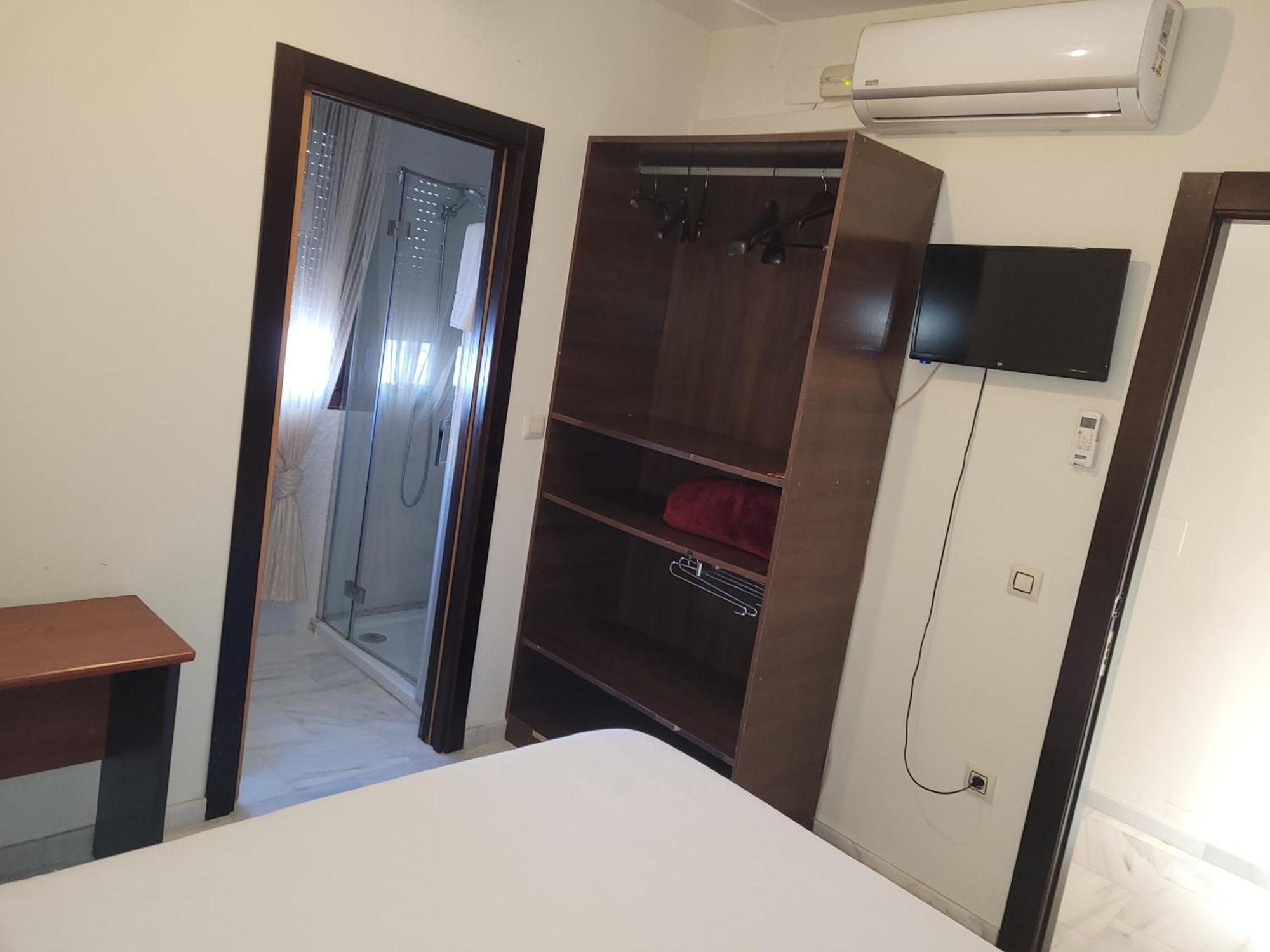 Hostal El Pasaje Puente Genil Kültér fotó