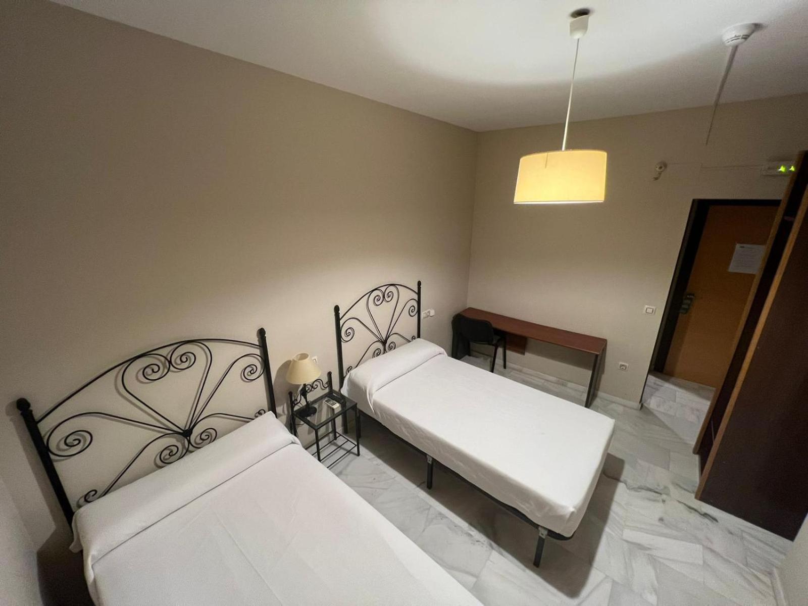 Hostal El Pasaje Puente Genil Kültér fotó